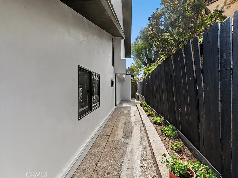 28851 Shady Pl — Photo 34