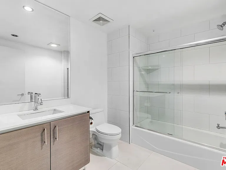 1730 Sawtelle Blvd #208 — Photo 18