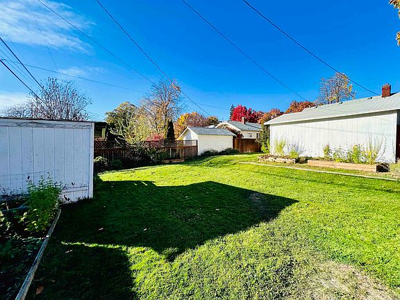 5th image of 2903 W Euclid Ave