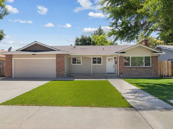 1709 Springwood Dr, Modesto, CA 95350