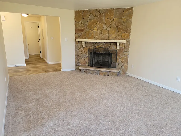 311 Heritage Ct — Photo 7