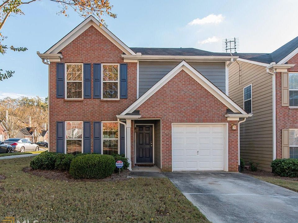2nd image of 1229 Gates Cir