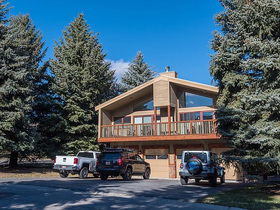 3rd image of 435 Saddle View Way #31