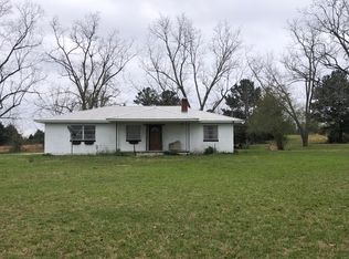 1332 Oak Grove Rd, Westville, FL 32464