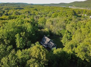 27 Dogwood Knls, Highland, NY 12528