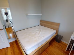 1057 Saratoga St APT 3, Boston, MA 02128