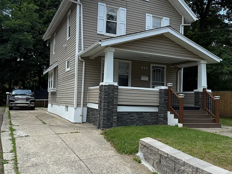 444 Evers St #1 — Photo 2
