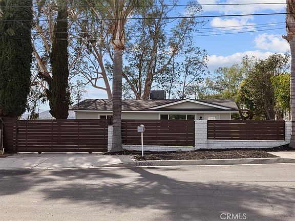3rd image of 10235 Clara Vista Ln