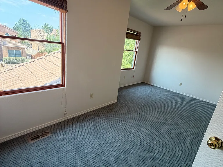 9228 Bluewood Ln NE — Photo 8