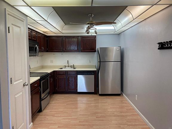 5th image of 1960 Marine Terrace Dr APT C
