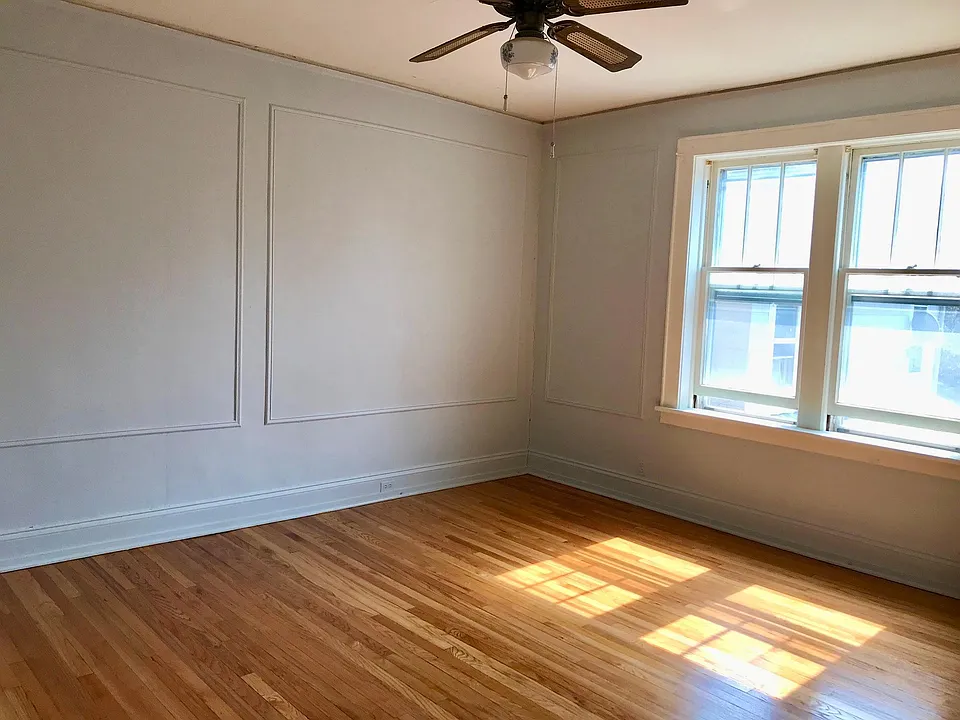 106 Fairview Ave #8