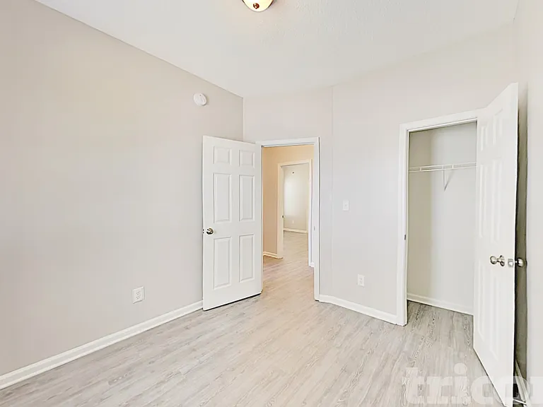 1904 Nigel Ct — Photo 13
