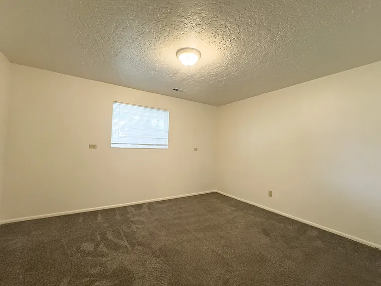 2153 W 220 N #A — Photo 16