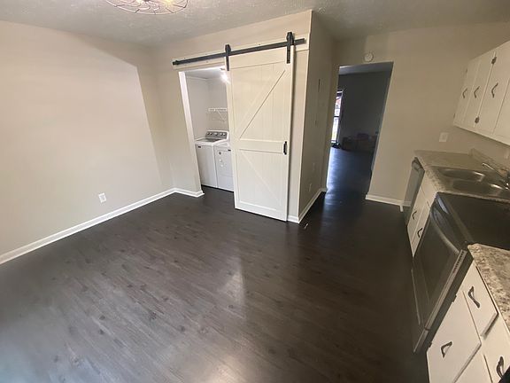 2nd image of 200 Railroad St APT 6