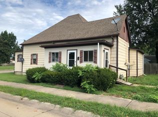 700 N. 13th, Grand Tower, IL 62942