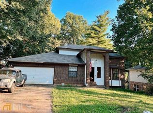 2050 Hunters Ridge Dr, Lawrenceville, GA 30044