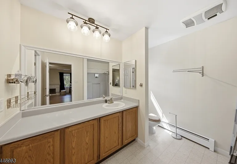 2057 Lakeside Dr W — Photo 31