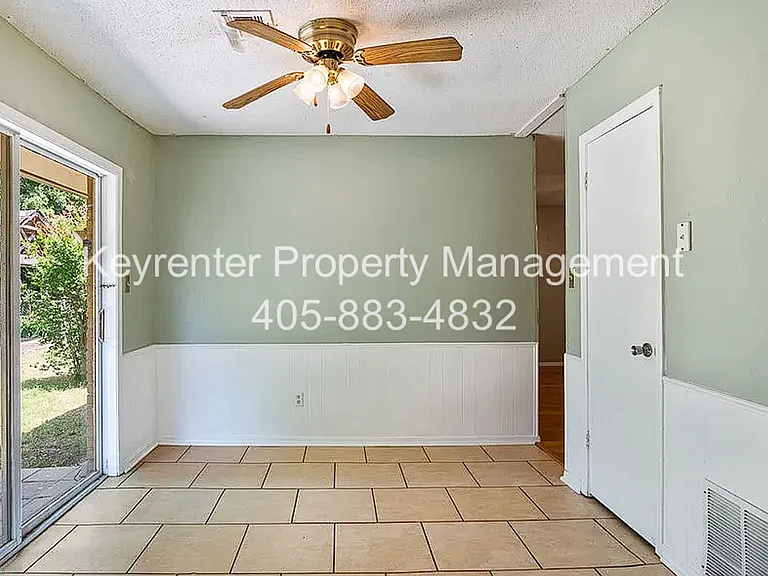 128 Mount Vernon Dr — Photo 8