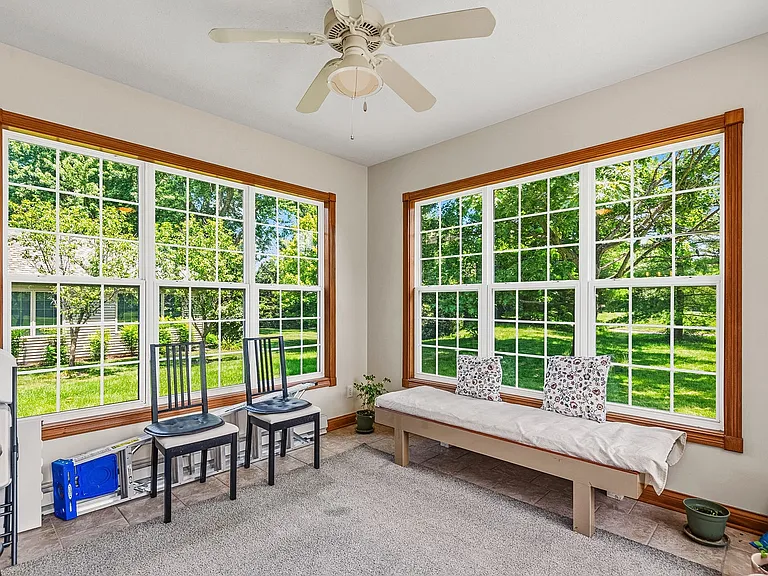 725 Greystone Ct — Photo 26