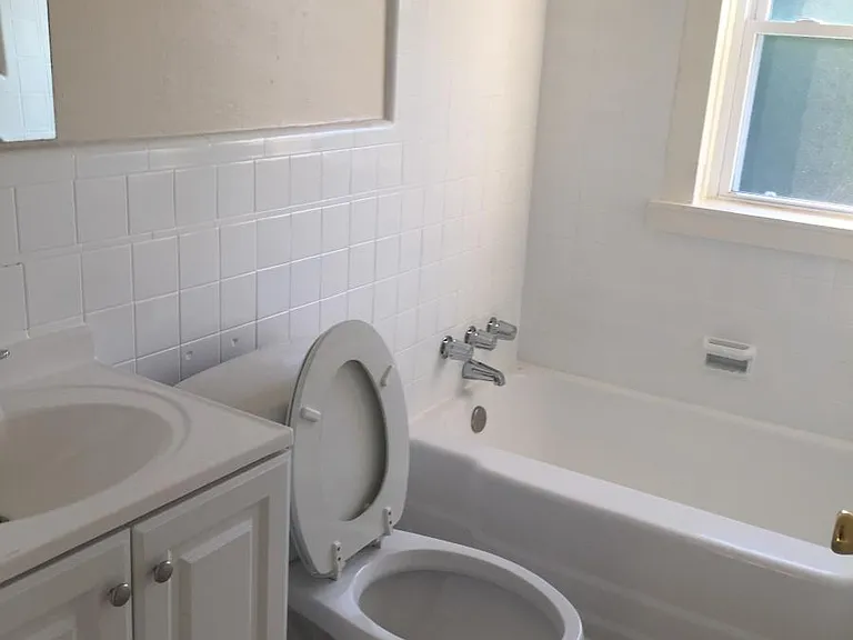 201 W Main St #209B — Photo 3