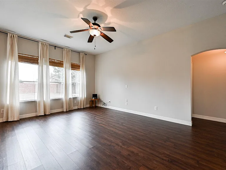 10947 Redstone Ct — Photo 12