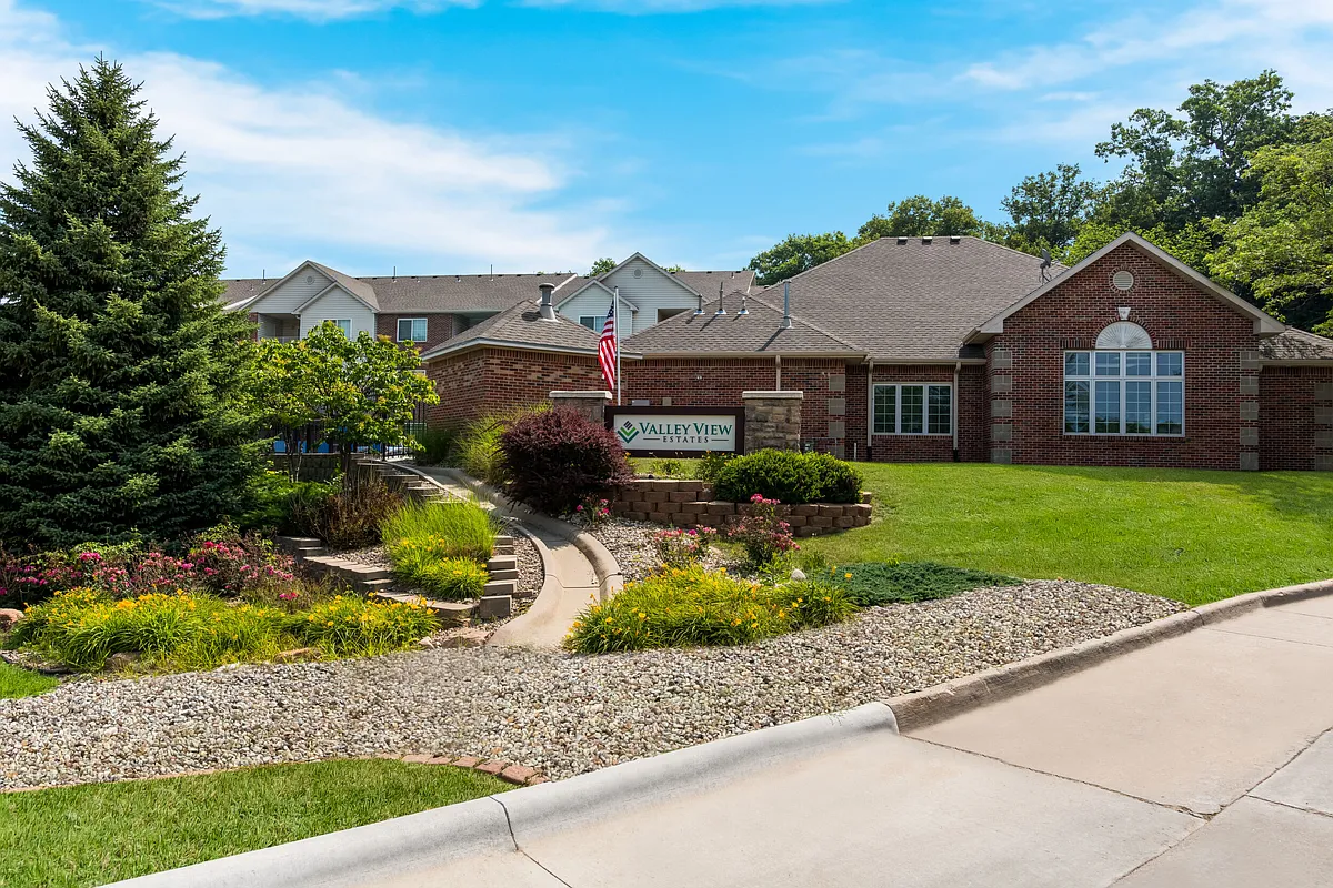Building Photo - Valley View Estates