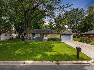 1004 7th St, Farmington, MN 55024