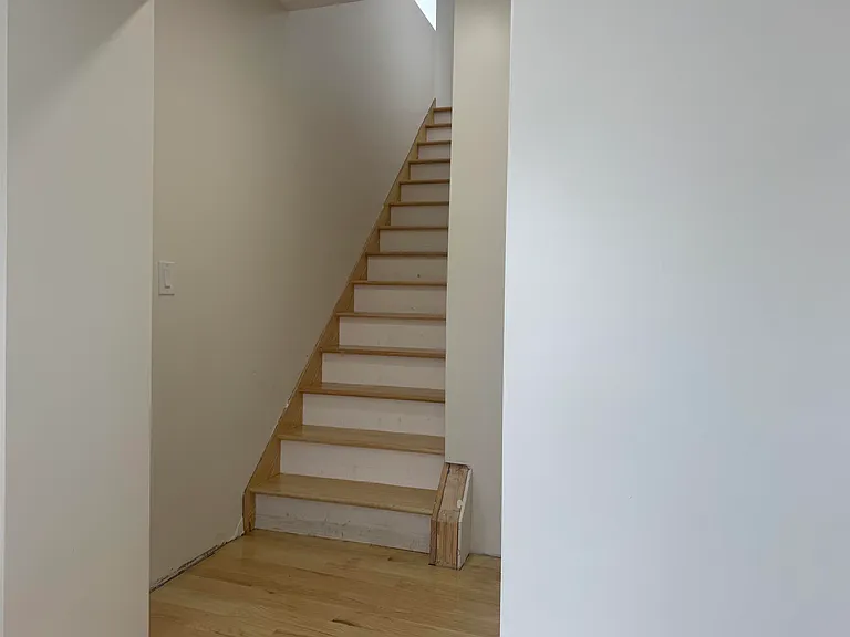 49 Summit Ave #2 — Photo 21