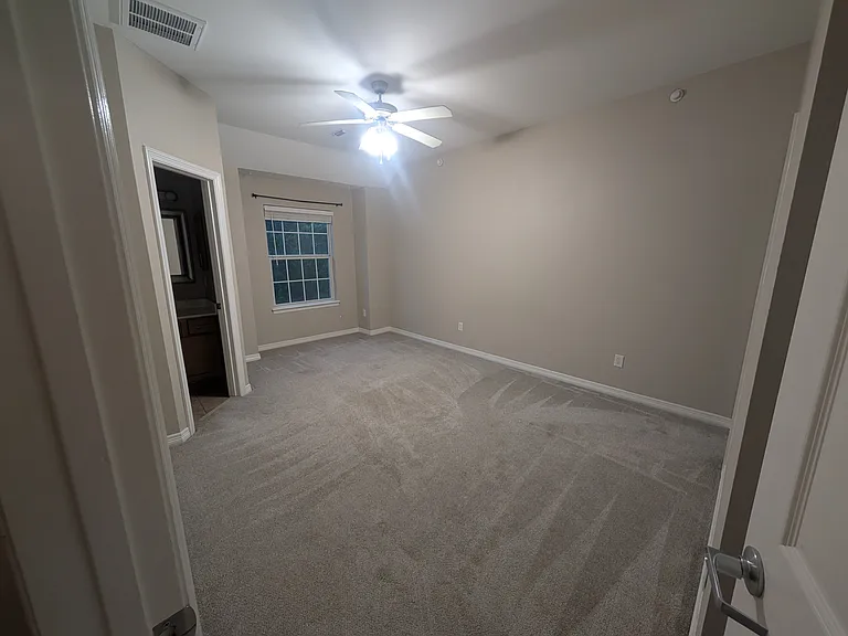305 Holleman Dr E #1304 — Photo 9