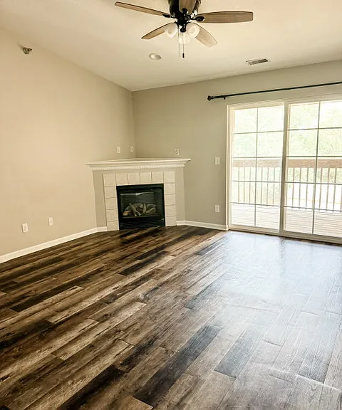 10131 Sutton Dr — Photo 3