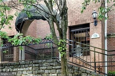 1st image of 1504 Lincoln Way APT 205