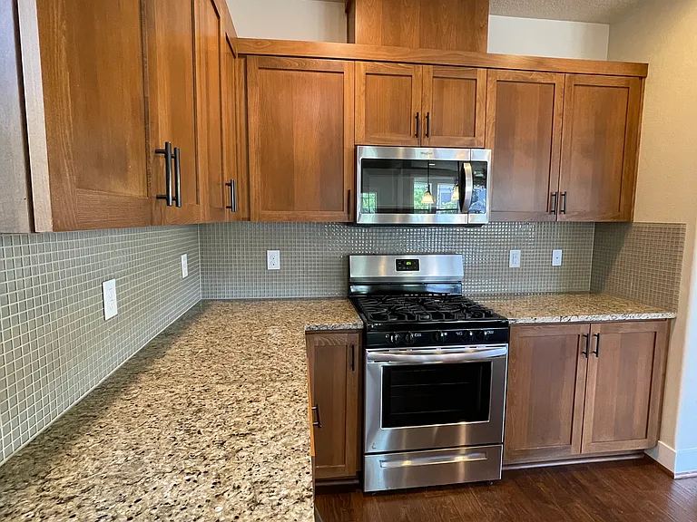 17201 SW Jean Louise Rd — Photo 8
