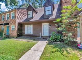 14 Hickory Knl, Hattiesburg, MS 39402