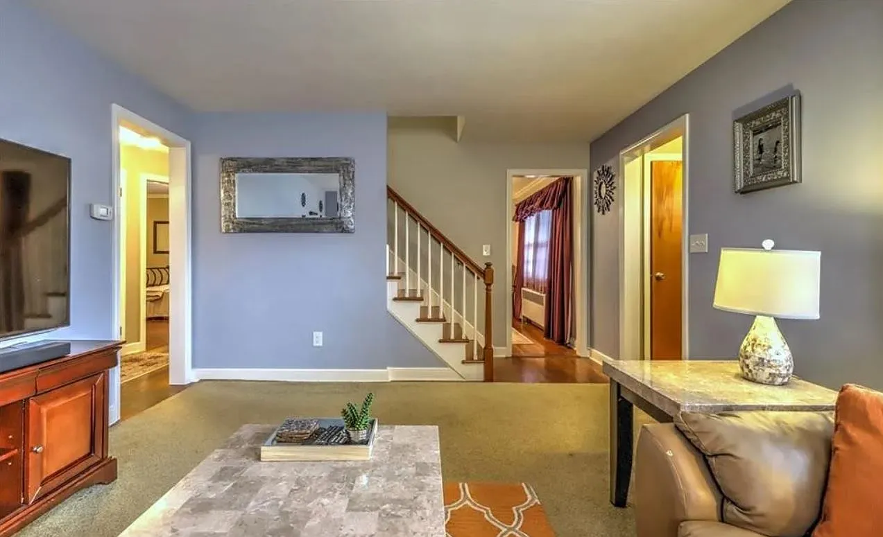 815 Ruth St — Photo 4