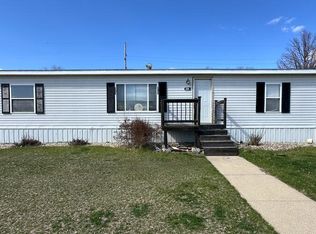 2019 10th Ave SW, Watertown, SD 57201