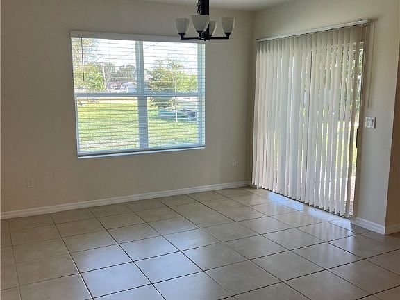 5th image of 4619 SW 9th Pl