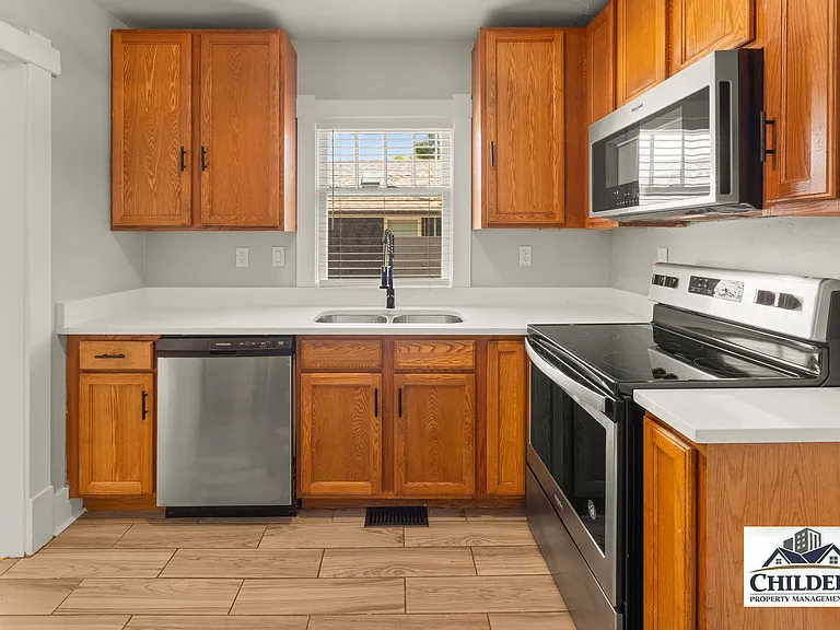 202 N Hooker St — Photo 12