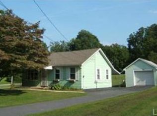 1942 Station Ave, Center Valley, PA 18034