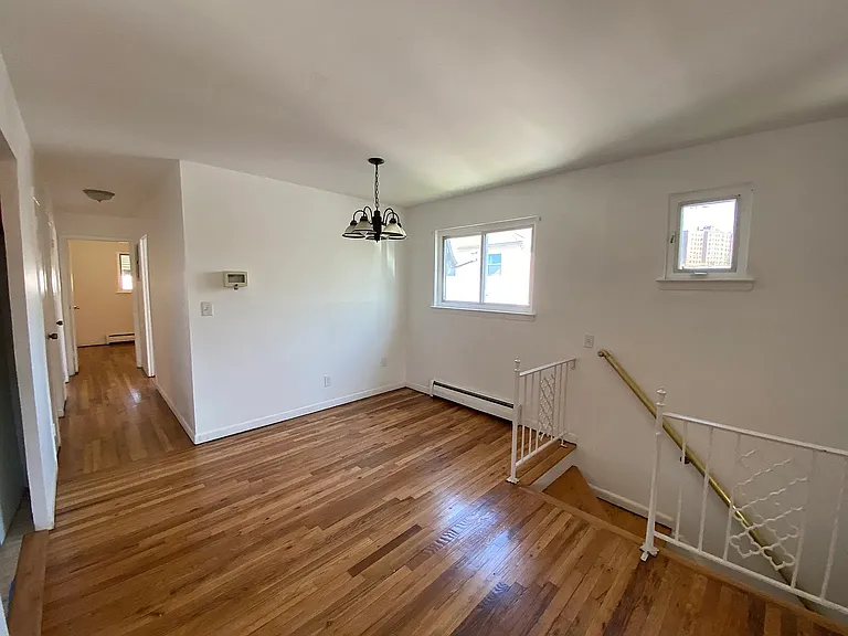 685 Jerome St #2 — Photo 7
