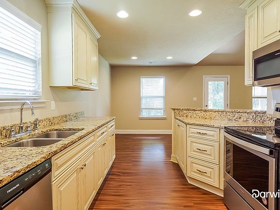 4th image of 125 Earl Owens Dr