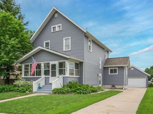 1109 B Ave, Vinton, IA 52349