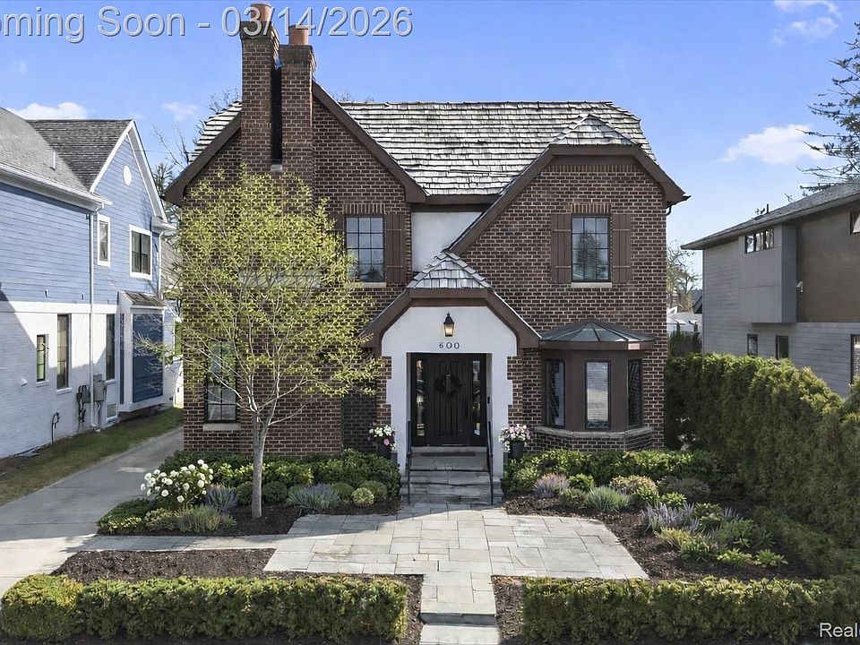 1st image of 600 Woodland St