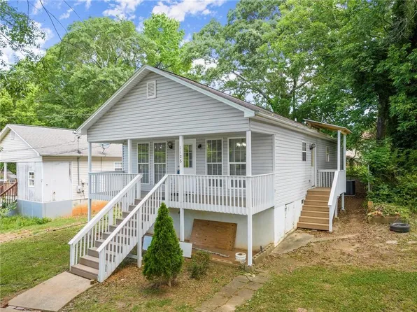 1125 Wade Dr, Gainesville, GA 30501