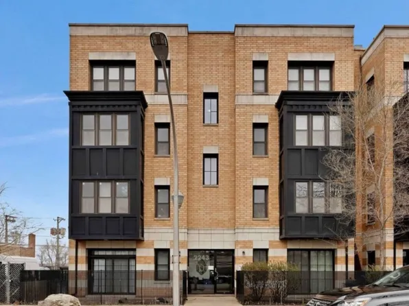 2243 N Lister Ave APT 401, Chicago, IL 60614