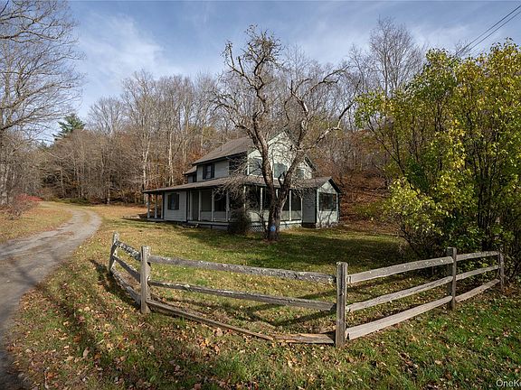 2nd image of 2215 Beaverkill Road