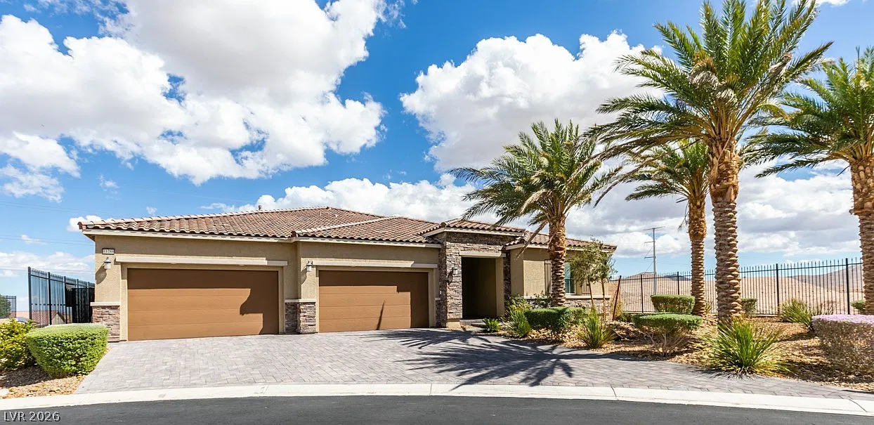 4 bed, 3.5 bath, 3564 sqft, $6,950 — Photo 1