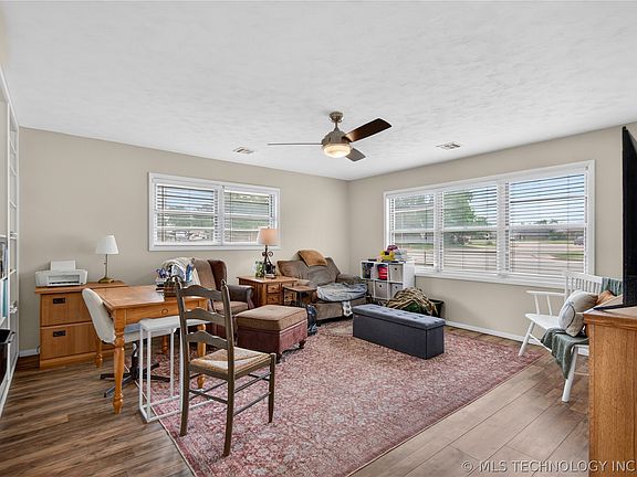 5th image of 5716 Baylor Dr