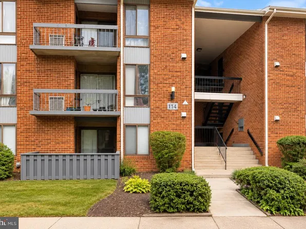 114 Van Buren Rd APT 6, Voorhees, NJ 08043