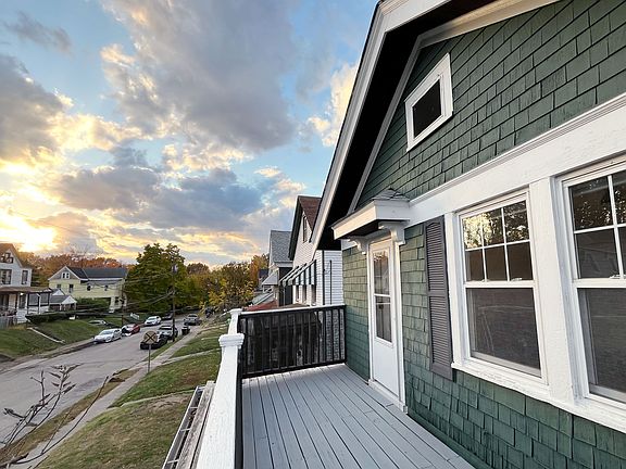 3rd image of 1754 Courtland Ave #2