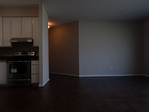 2nd image of 31 Water St APT D